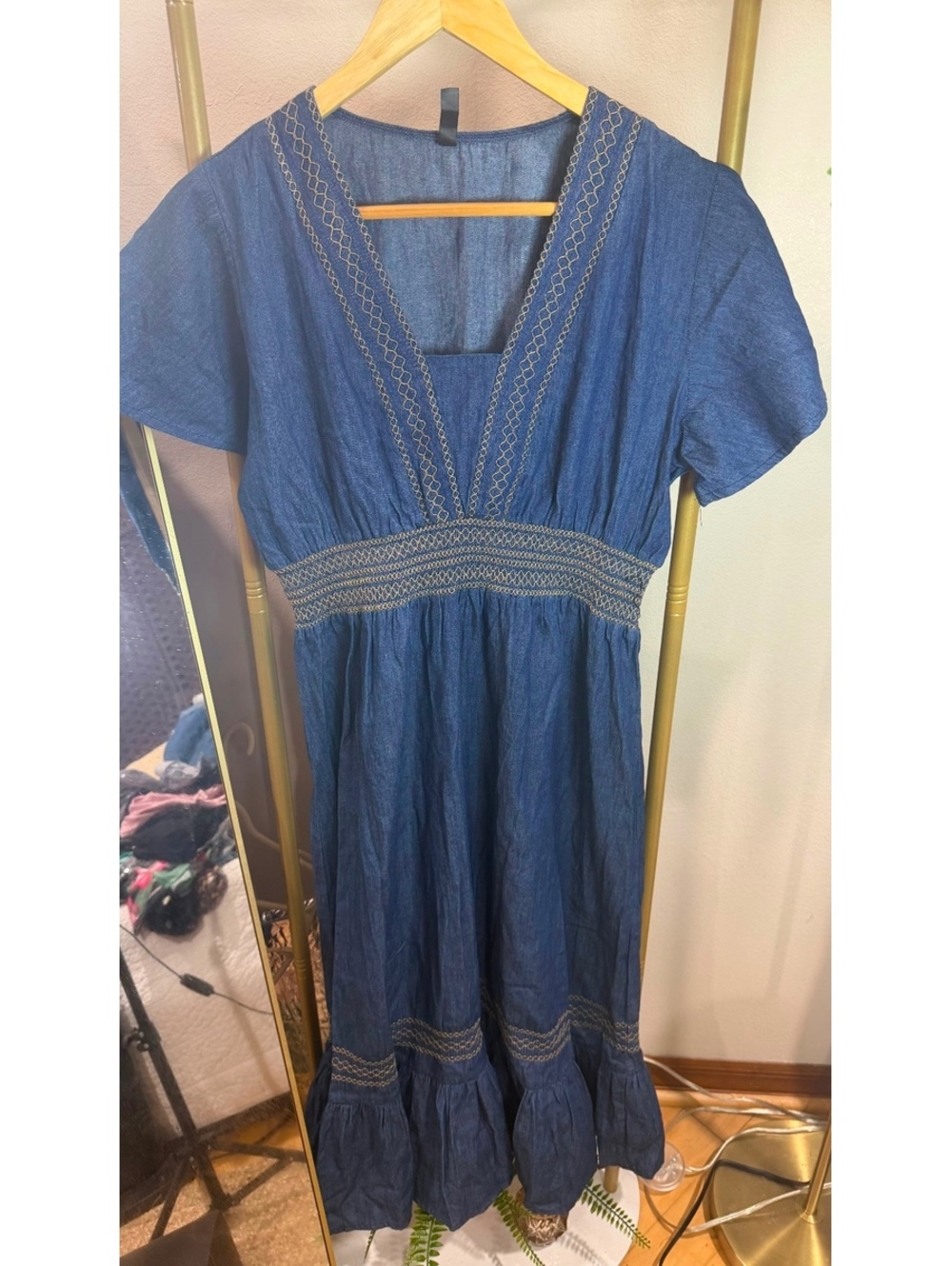 Like new Size M Indigo & Lace Embroidered Smocked Waist